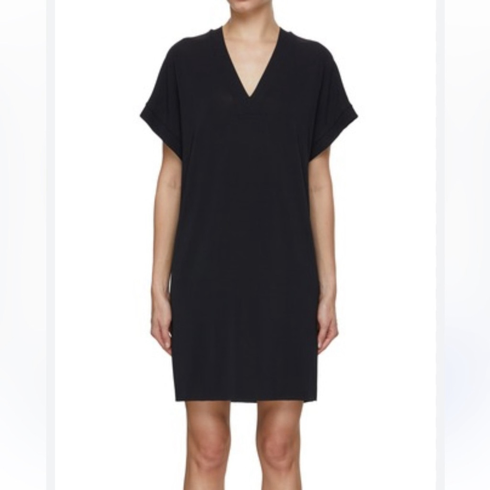 saks fifth avenue Black V-Neck Black Crepe Shift Dress
